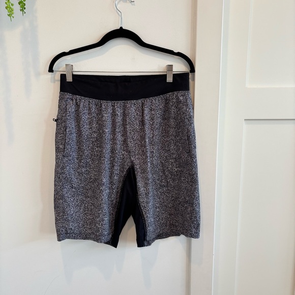 Lululemon T.H.E. Short Linerless Pineweave Alpine White Black Size Medium - Picture 1 of 12